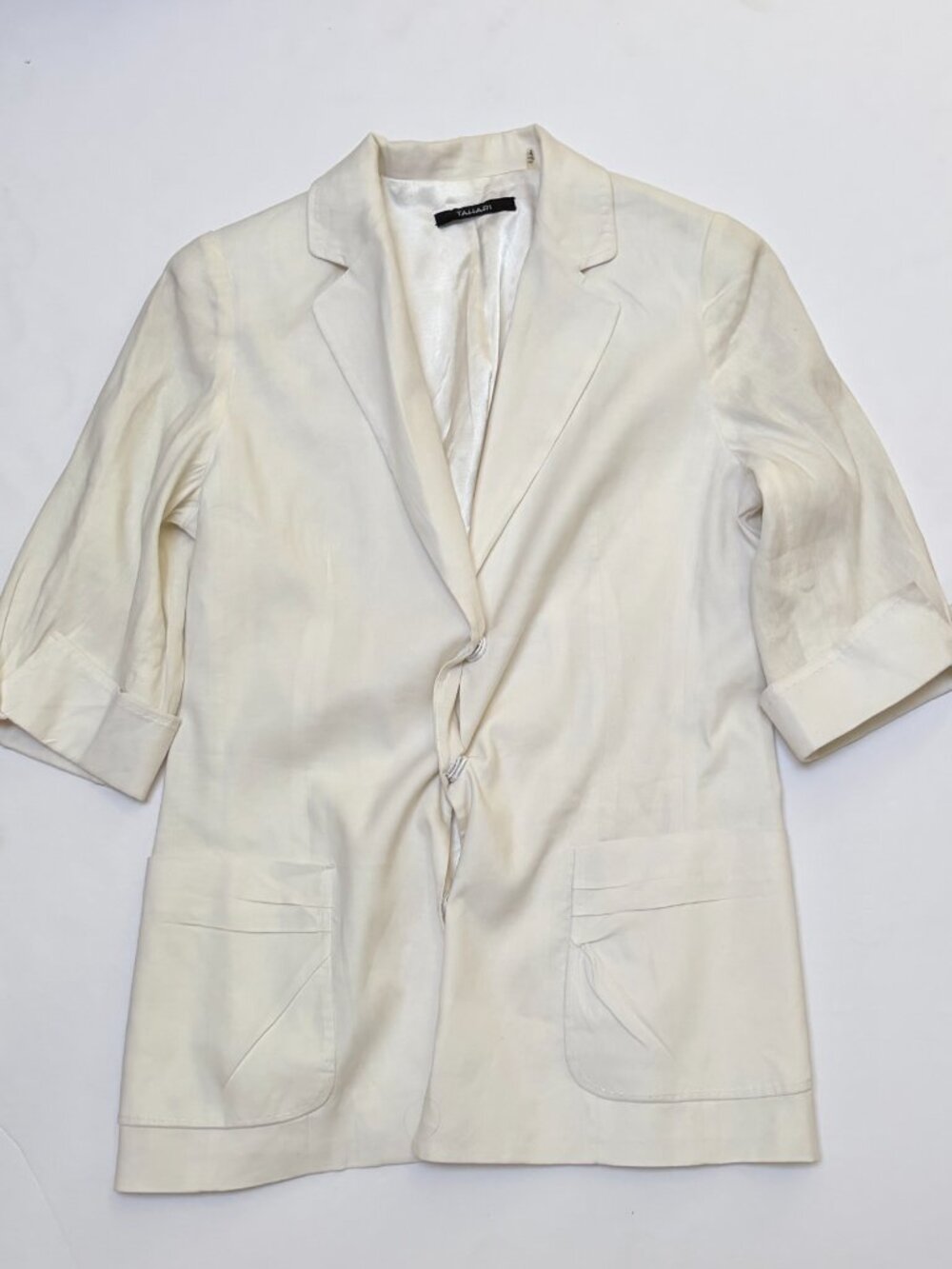 Tahari Women’s White Blazer